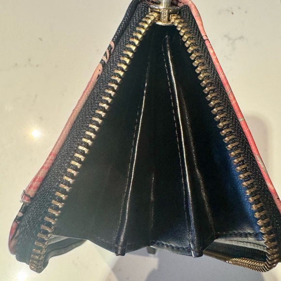 Kate Spade New York Brightwater Drive Neda Wallet. - Picture 5 of 6